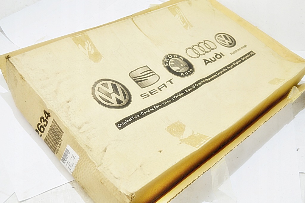 фото №12, Vw golf обшивка оббивка оббивка спинка сидіння 1k4882806g 1k0963557af