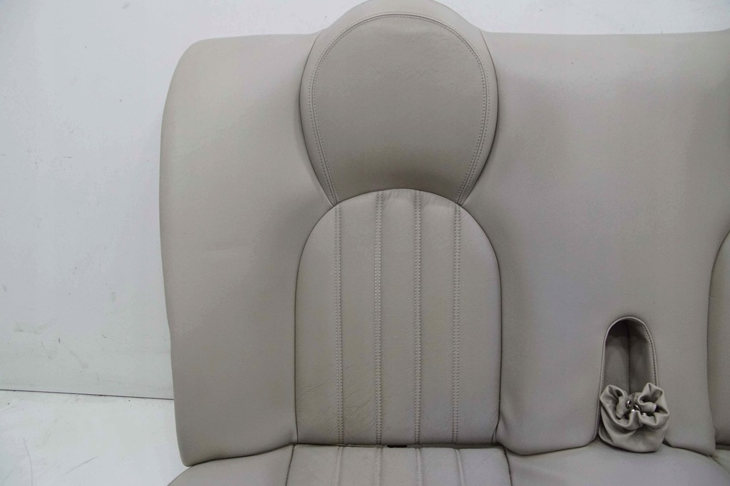 фото №7, Заднее сиденье задняя задняя jaguar xk xk8 xkr x100 oatmeal