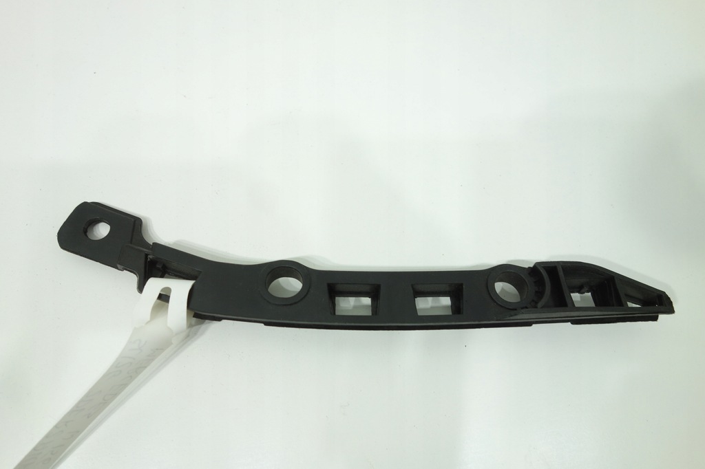 фото №1, Напрямна бампера задня правий mercedes gla w156