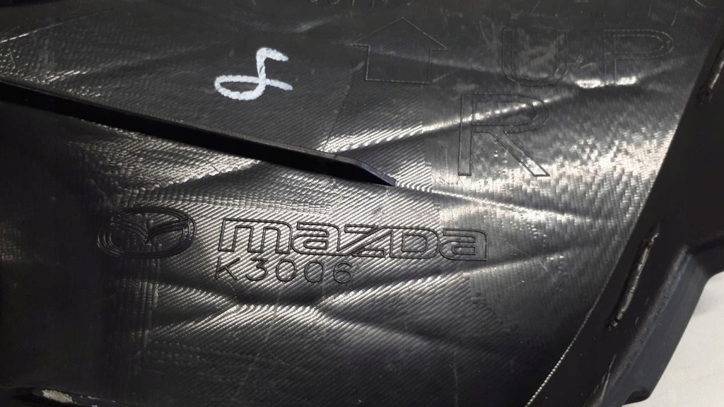 фото №9, Mazda оригинальный номер c51350c11 решётка вентиляционная, бампер