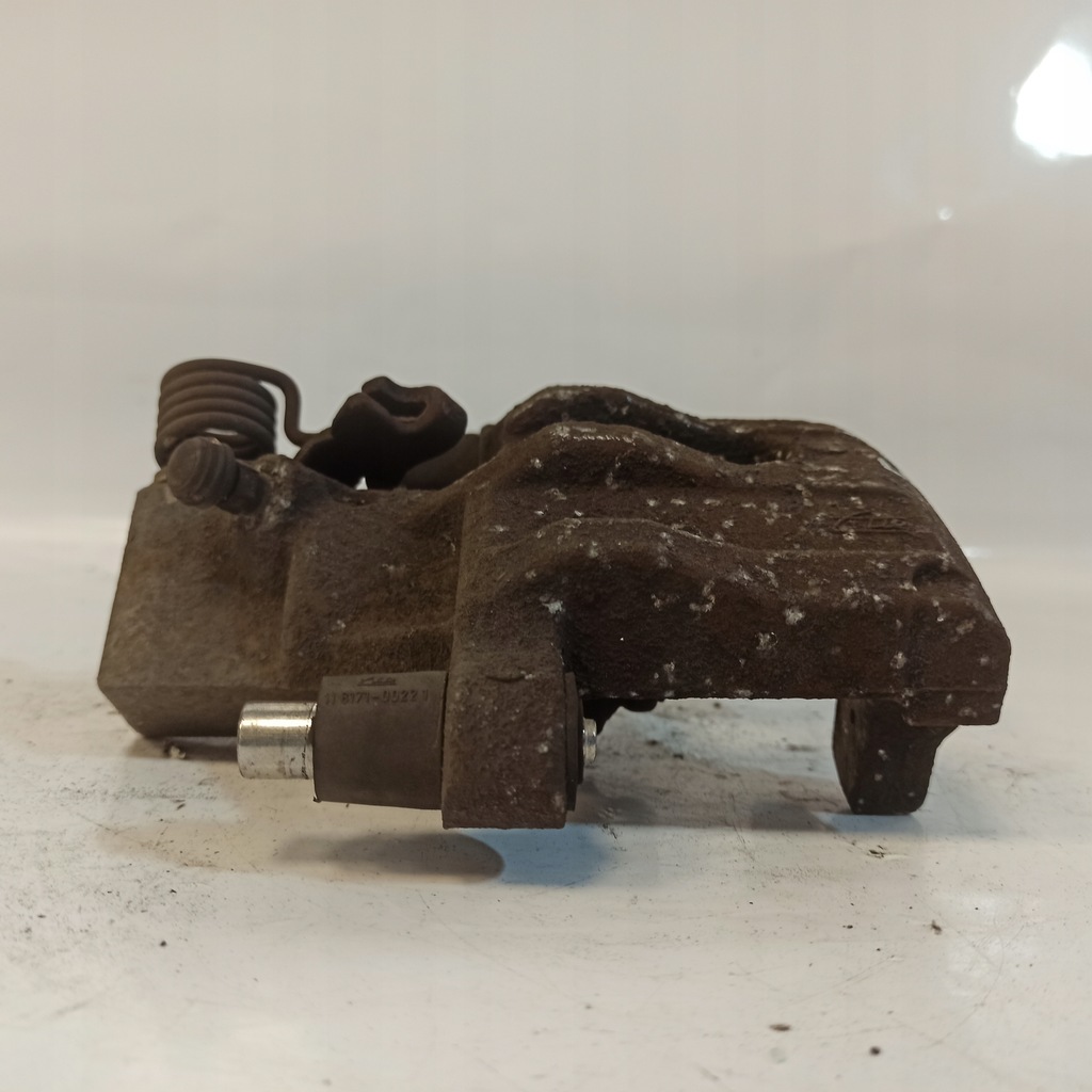 фото №7, Ford focus mk3 суппорт тормозной правый задняя