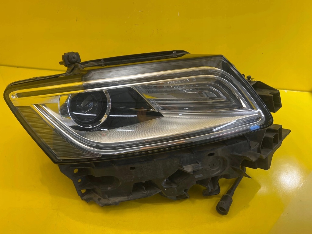 Купити Фара правий audi q5 16- ксенон led 8r0941006c