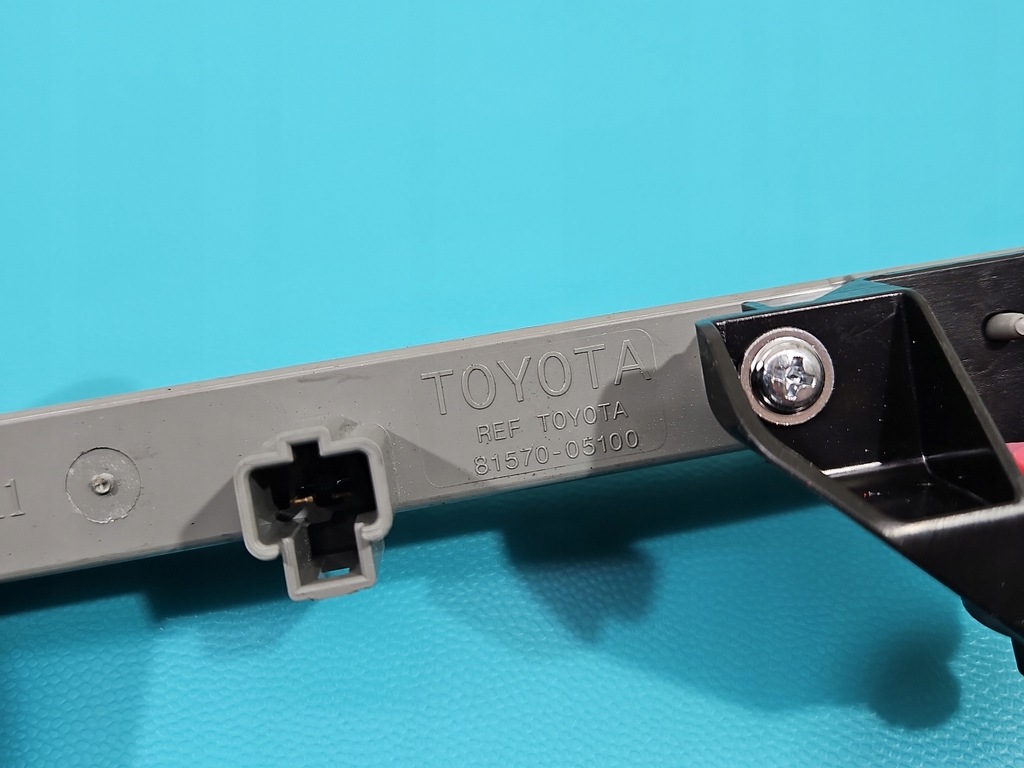 фото №4, Свет стоп-сигнал toyota auris ii hb