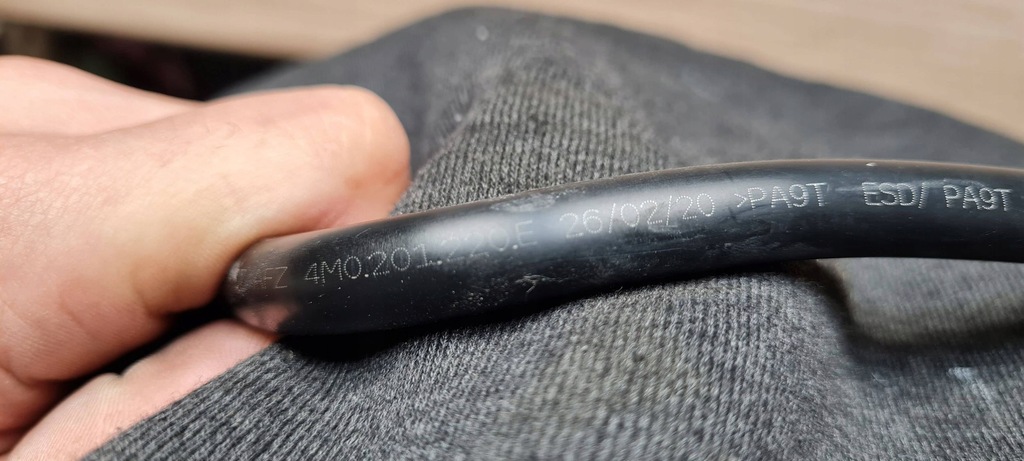 фото №9, Sq8 4m rsq8 q8 шланг трубка топлива 4.0 tfsi 4m0201220e sq7 4m q7