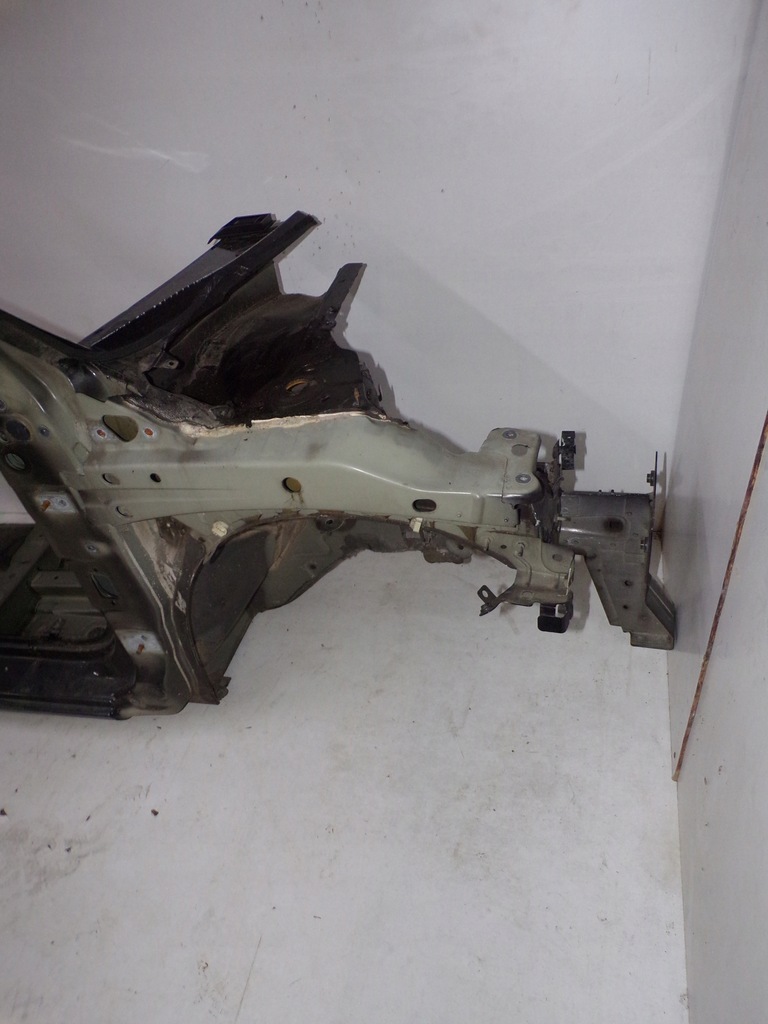 фото №3, Четверть правый перед renault clio iii lift