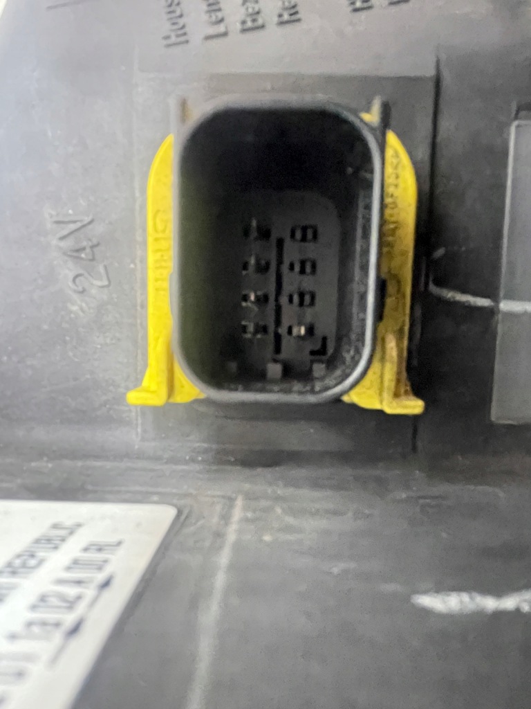 Купить Mercedes actros 11-18 mp4 фара лампа левая ксенон a9608200639