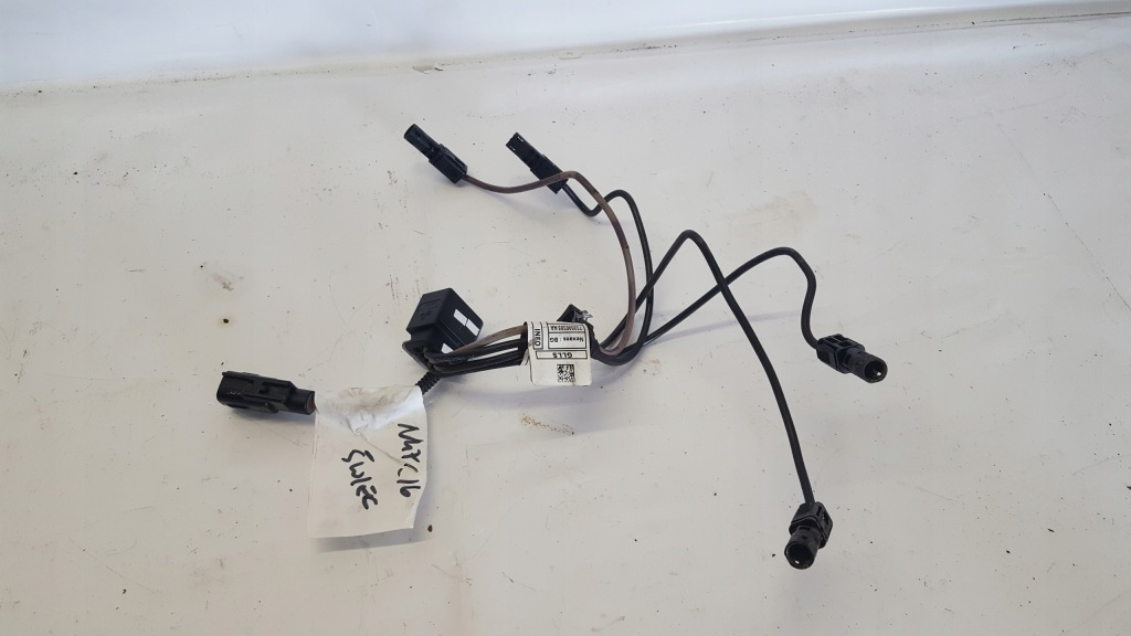 фото №1, Toyota avensis t29 d4d електропроводка свічка 732000305