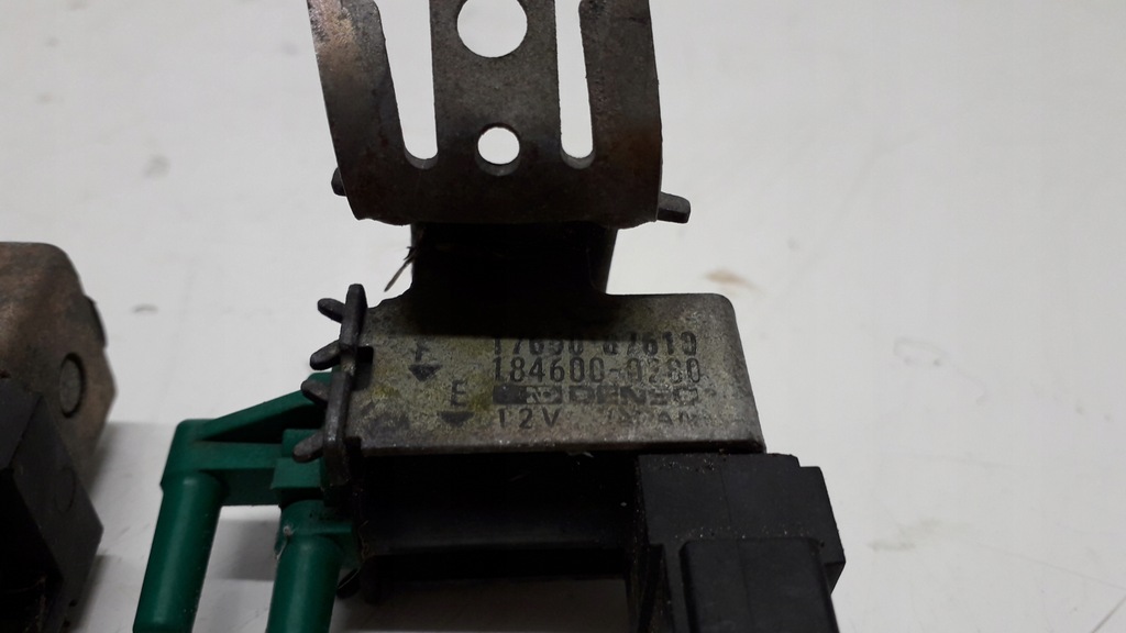 фото №9, Daihatsu feroza клапан вакууму 17650-87610