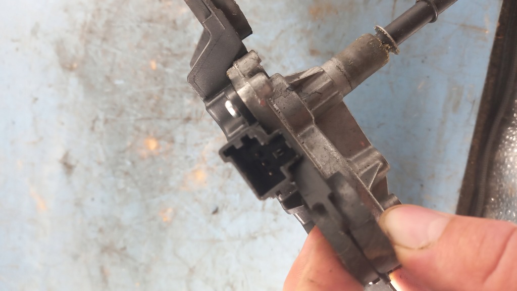 фото №4, Моторчик задній двірники volvo v50 04-12r