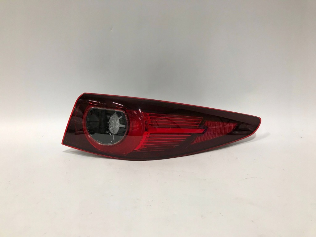 фото №1, Mazda 3 bp lift 21- sedan лампа задняя правая led europa