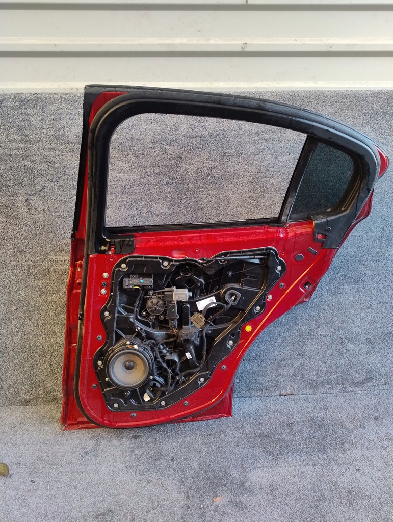 фото №3, Alfa romeo stelvio дверь правый задняя kpl.