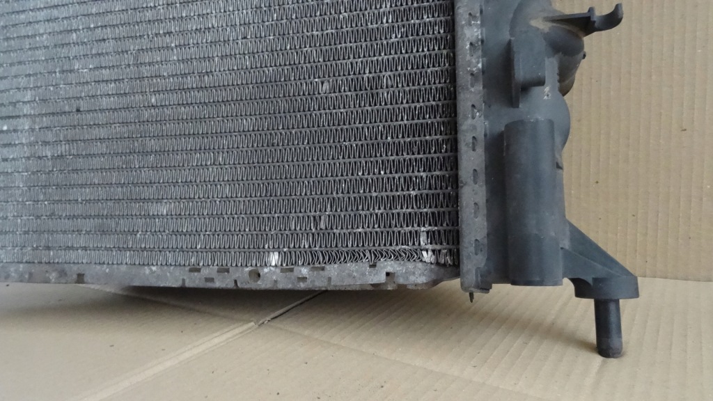 Zafira a 2.0d радиатор воды вентилятор 90572755 Цена