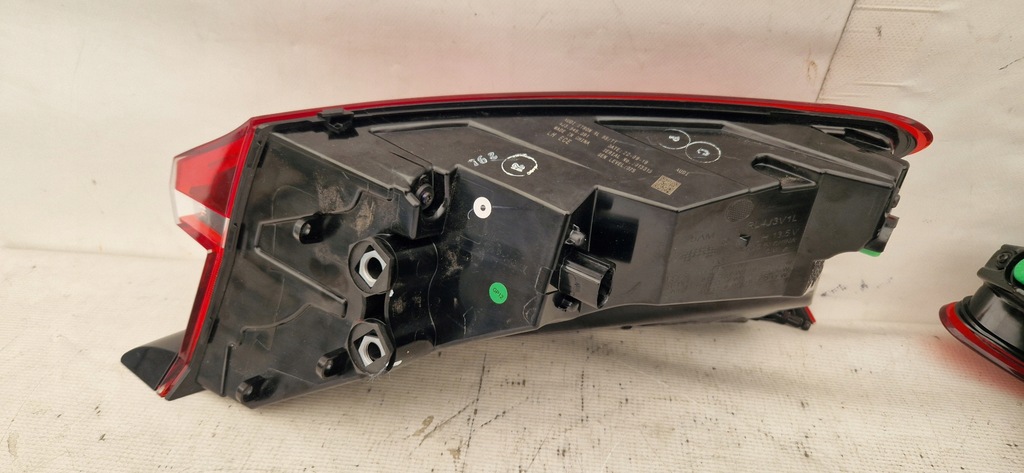 фото №13, Audi e-tron gt 4j лампа задняя левая правая комплект