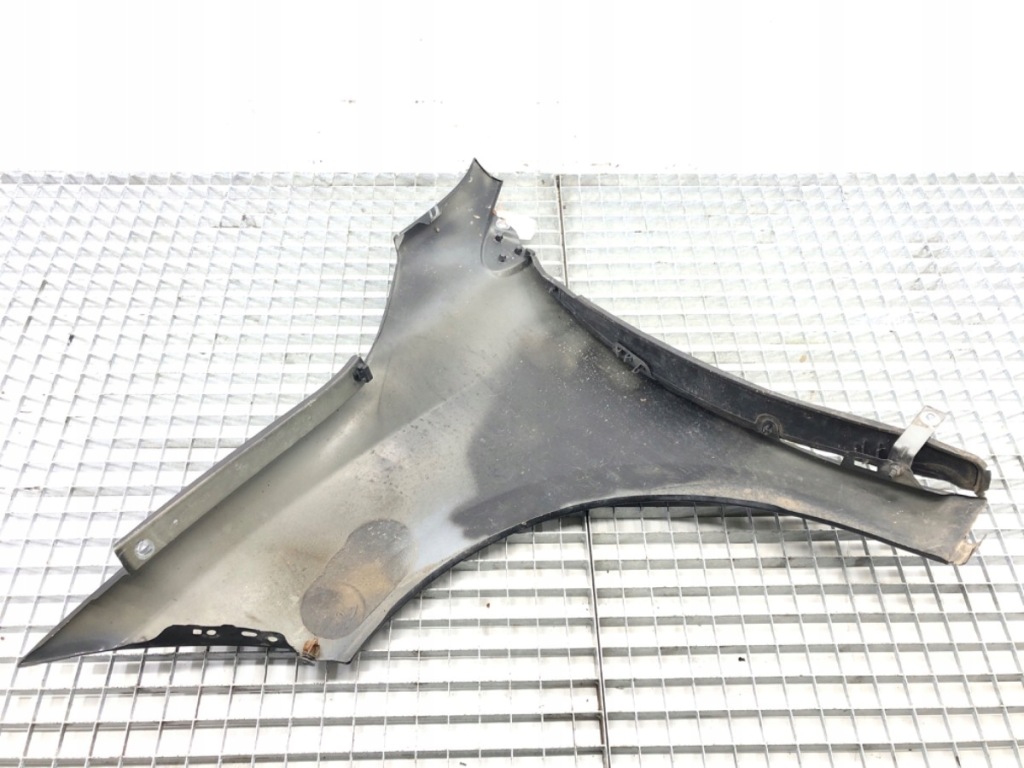 Крыло правая  перед renault megane 3 хэтчбек в Украине