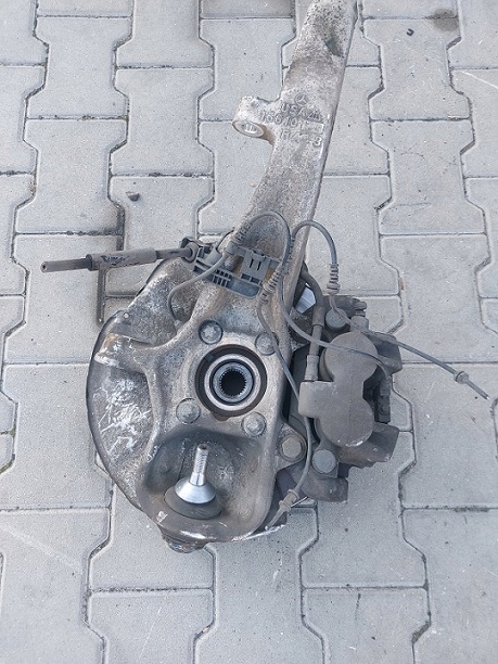 фото №2, Mercedes ml gl w166 поворотный кулак правая перед 16610