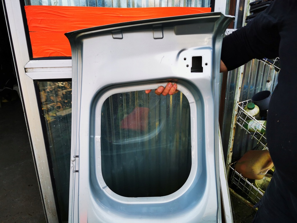 фото №8, Renault kangoo ii дверь задние правое форточка 08-