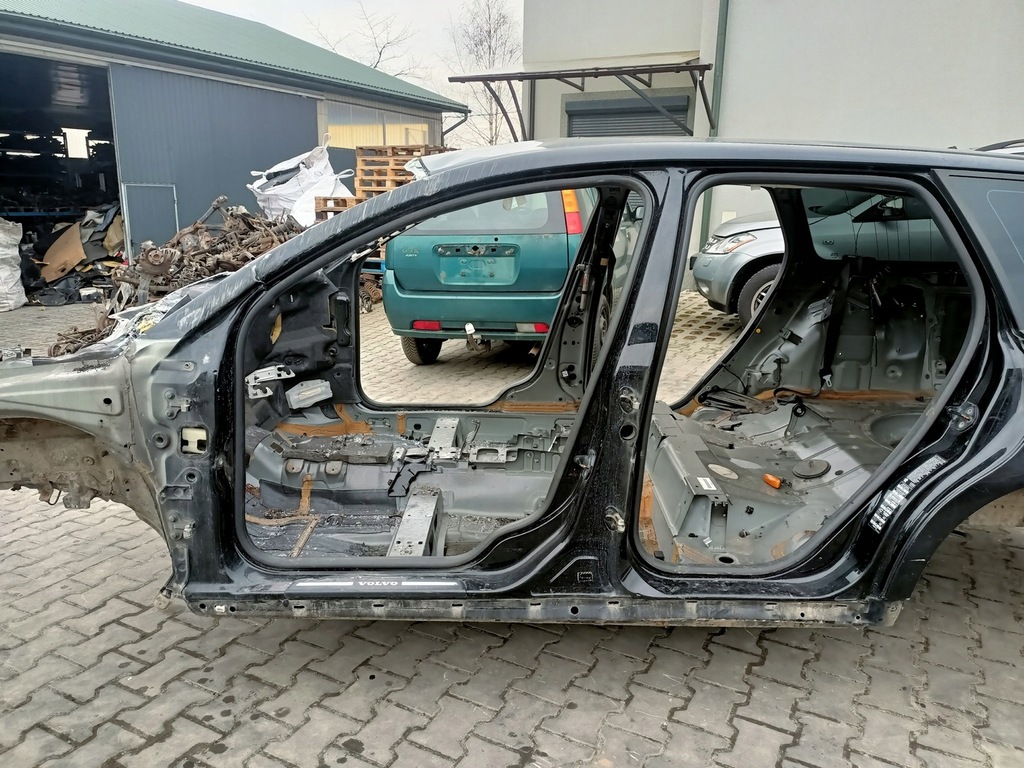 фото №1, Четверть порог левый перед volvo v50