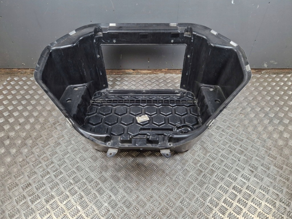 фото №1, Бардачок tesla model s 2014 100589600g