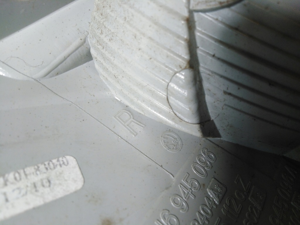 Купити Skoda fabia 2 рестайлінг  hb 10r фара праві задній 5j6945096 оригінал