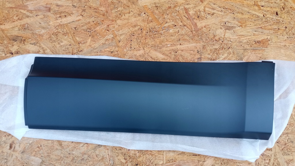 фото №1, Land rover discovery v 17- молдинг дверь левый задняя