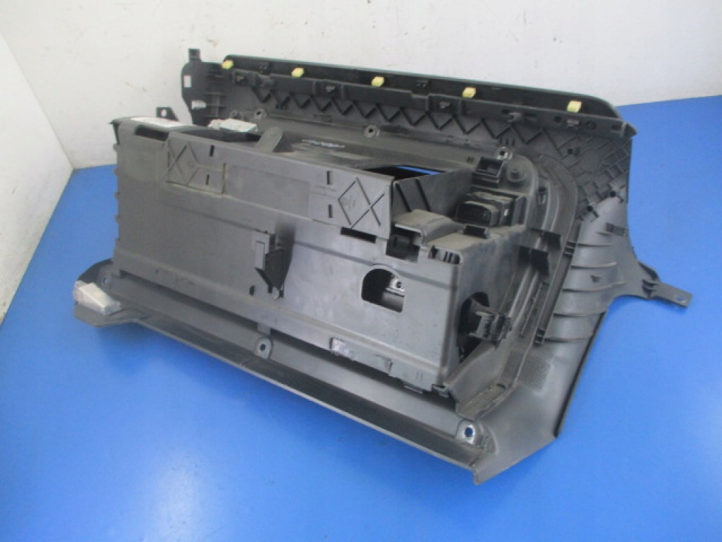 фото №5, Volkswagen golf 6 бардачок 1k1857290e