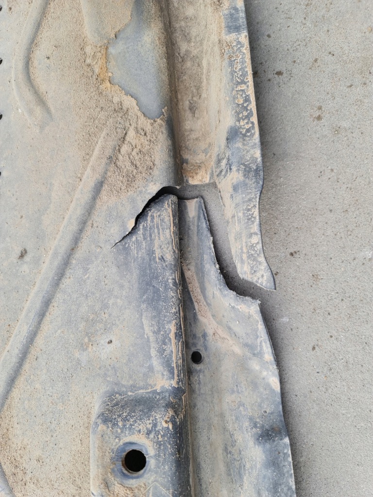 Накладка підвіска vw t5 7h0825210e Оригінал