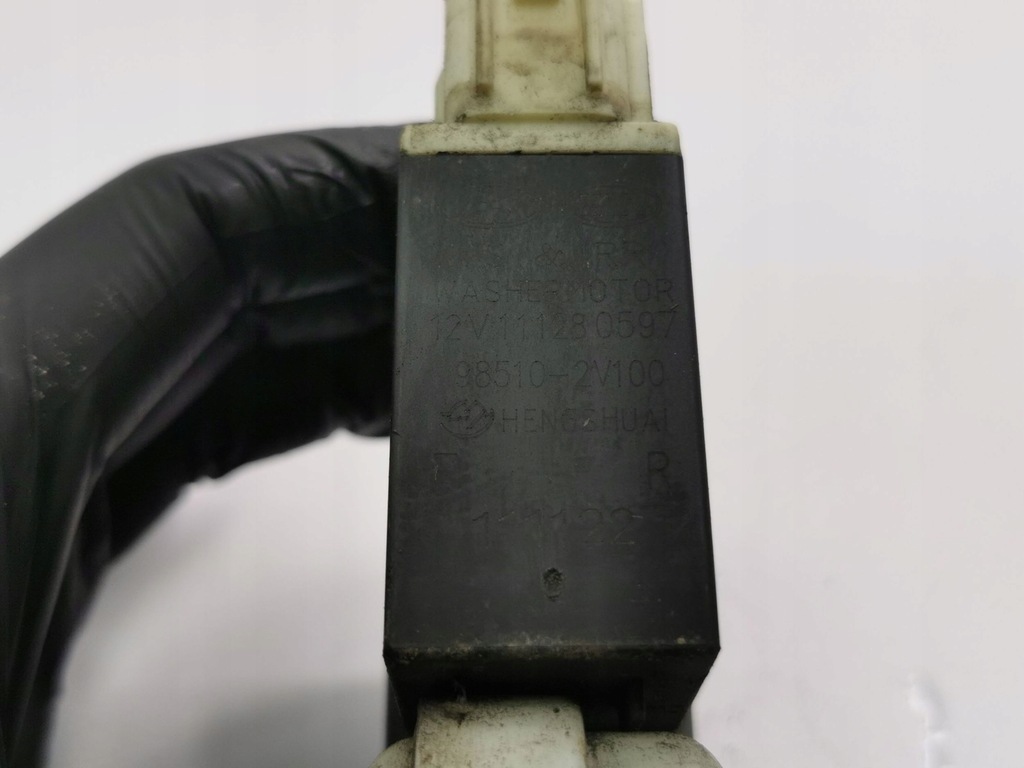 фото №6, Hyundai veloster 2012 насос распылителя стекло передней / лобовое