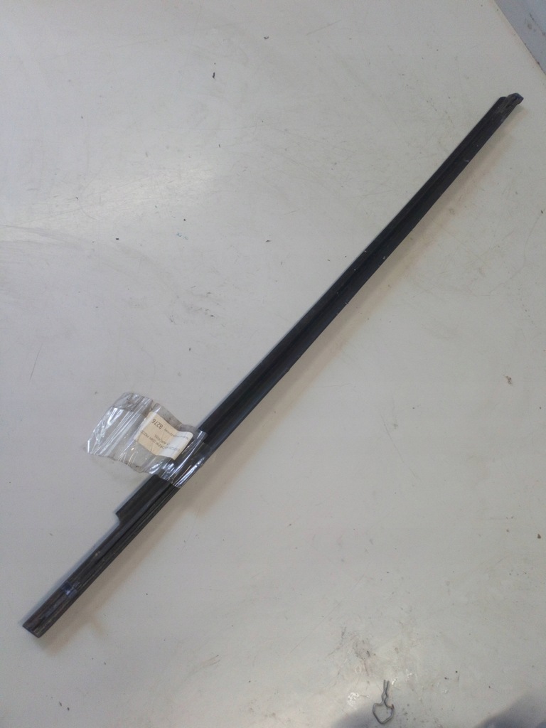 фото №1, Citroen c4 aircross молдинг прокладка дверь левый перед