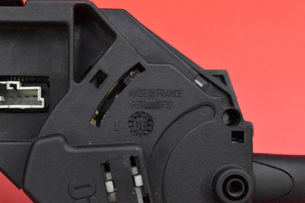 фото №8, Переключатель комбинированный подрулевой переключатель 96627927xt citroen c4 picasso 1 i 5d 06-13