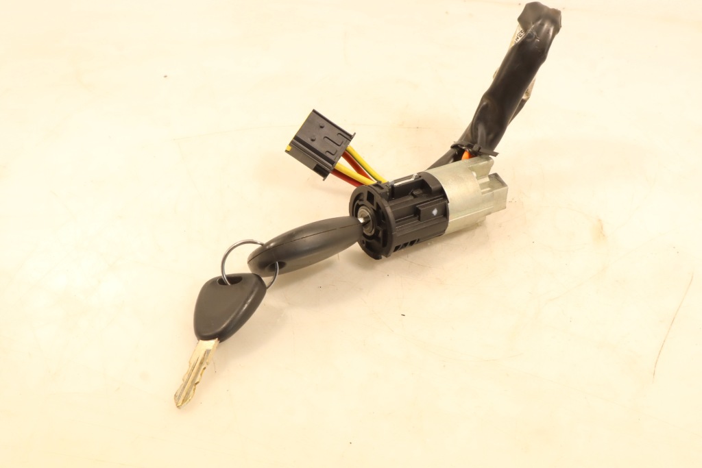 фото №1, Замок запалювання dacia sandero i 487004353r