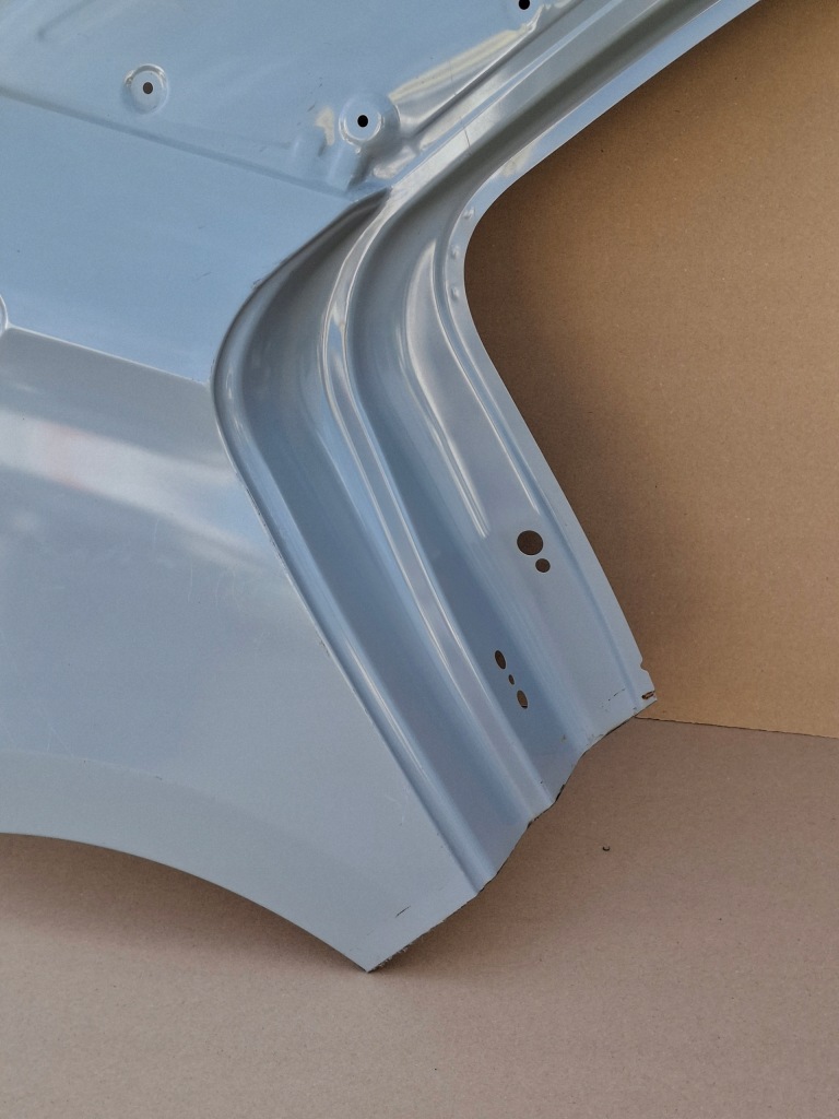 Hyundai i20 ii крыло правый задний  обшивка вырезка оригинал 71122-c8000 Недорого