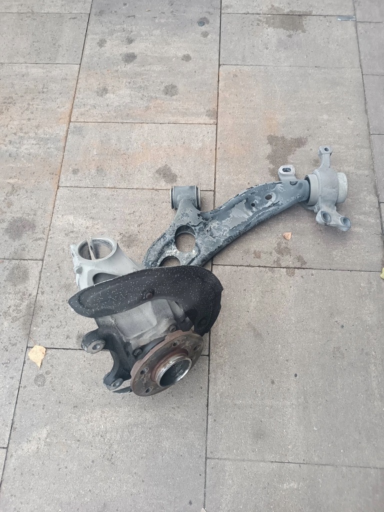 фото №1, Поворотный кулак левая передняя bmw x2 f39