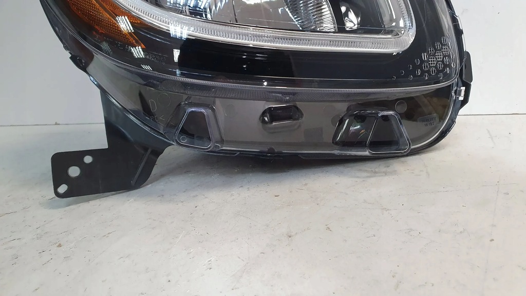 фото №6, Лампа перед правая led a4539065701 smart fortwo 3 iii usa 14-