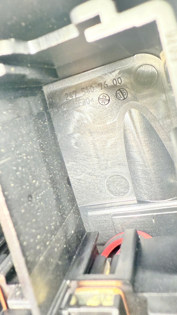 фото №7, Mercedes h247 w177 w118 gla коробка предохранителей корпус a2475407600