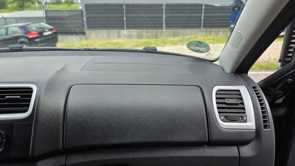 фото №11, Консоль панель приладів skoda praktik fabia 2 ii roomster 2005-2015