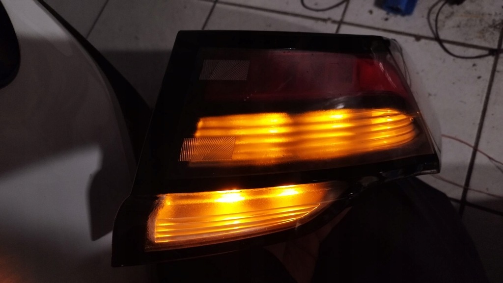 фото №10, Opel ampera 12- лампа правая задняя задняя led 23170358