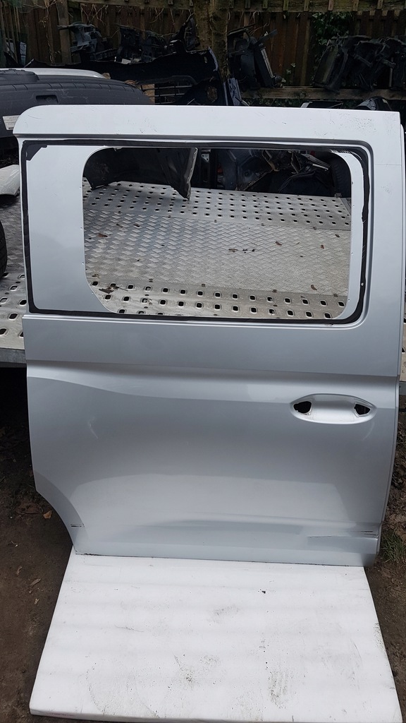 фото №1, Дверь сдвижные боковой правое vw caddy 20-