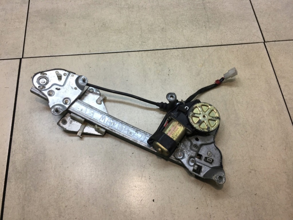 фото №1, Підйомник скло лівий задня mazda 626 iv ge 2 pin