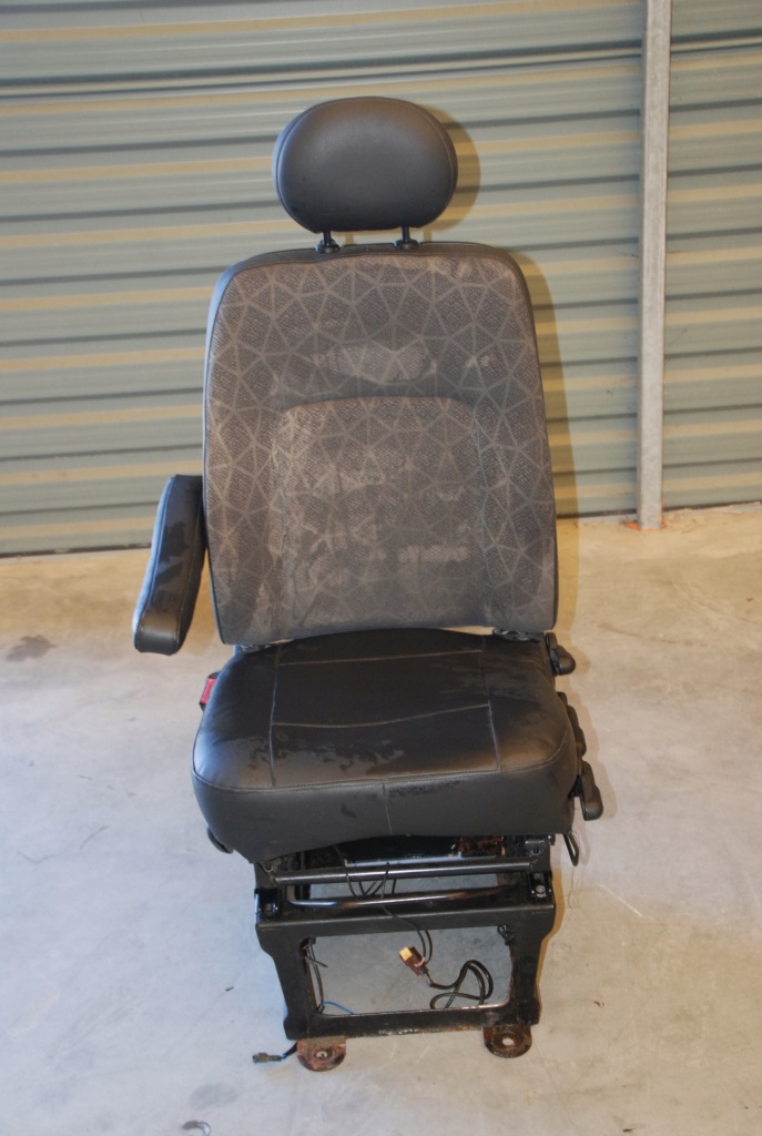 фото №1, Сиденье водителя master movano mascott 03-10r