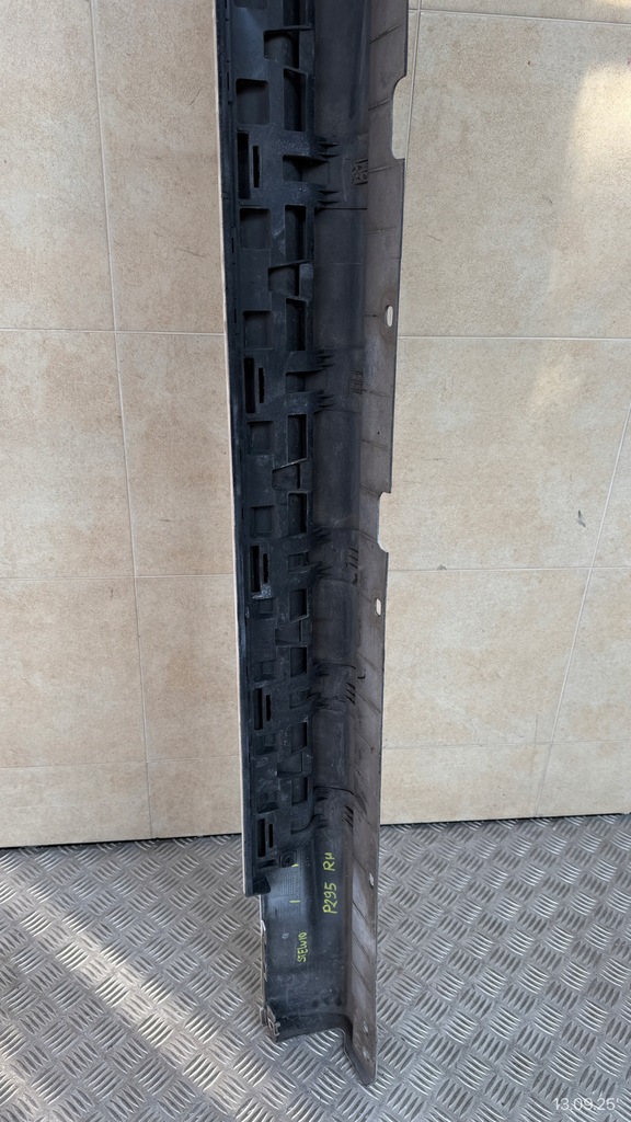 фото №7, Молдинг порог правая alfa romeo stelvio veloce 156149891