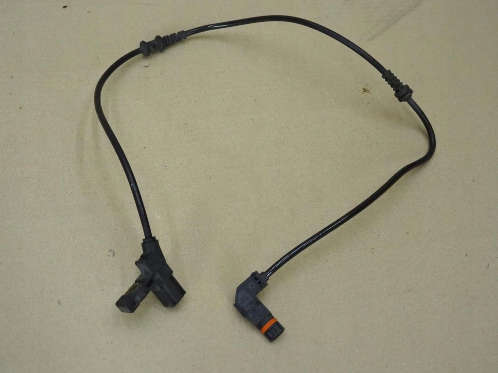 Купить Датчик abs правый  передок  mercedes w204 a2044407910