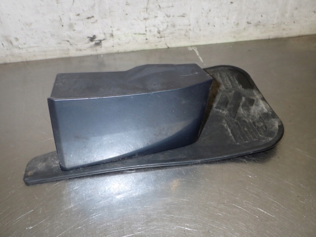 фото №1, Молдинг крыла левая suzuki grand vitara ii 1.9