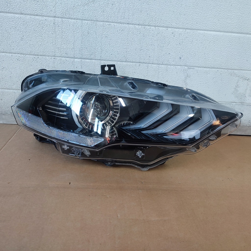 Купити Фара правий перед ford mustang vi рестайлінг  full led європа