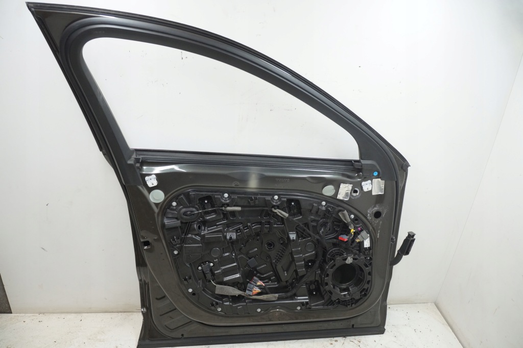 Двері лівий перед przedniie молдинг volvo xc60 2 724-16 17r Доставка