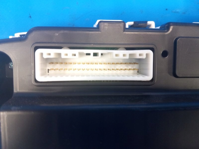 фото №6, Панель приборная toyota prius plus 11-14 8380047590