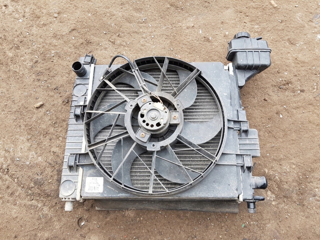 Купить Радиатор вентилятор mercedes w168 1.4 1685000028