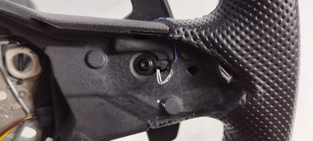 фото №10, K83 vw golf viii 8 r20 воздуховод лепестки переключения 5h0959542j