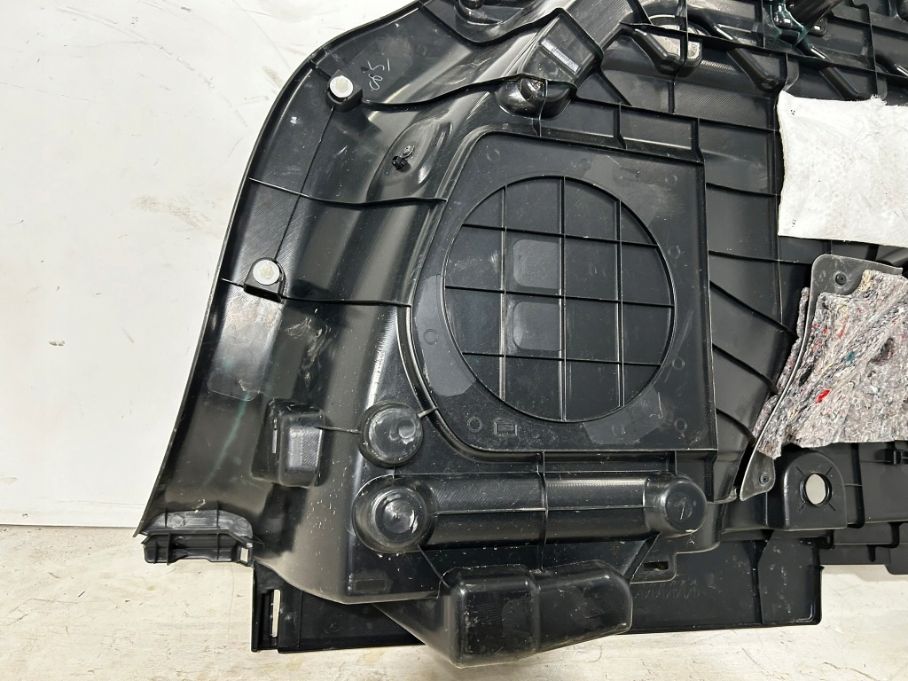 фото №13, Rav4 iv бензин d4d обшивка обивка багажника правая czarna