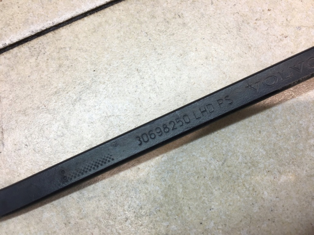 Купить Рычаг дворники перед volvo v50 30698250 30698249