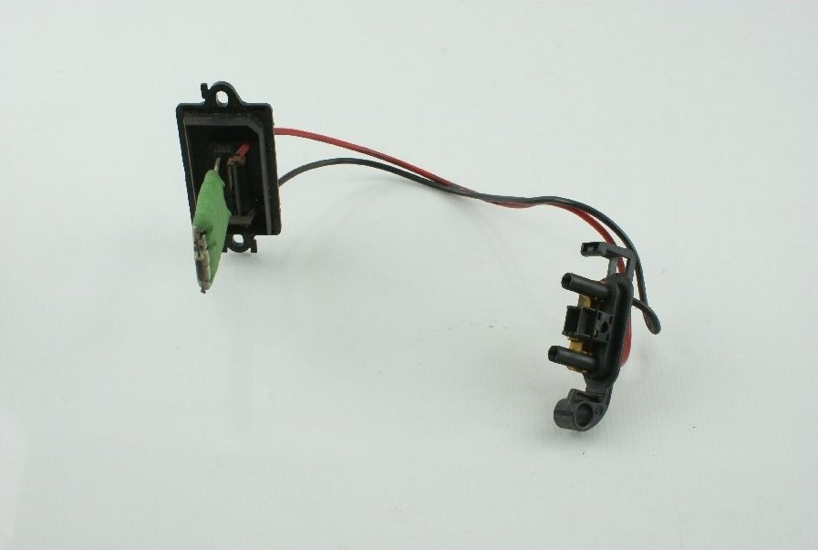 фото №1, Резистор резистор вентилятор megane 2 ii